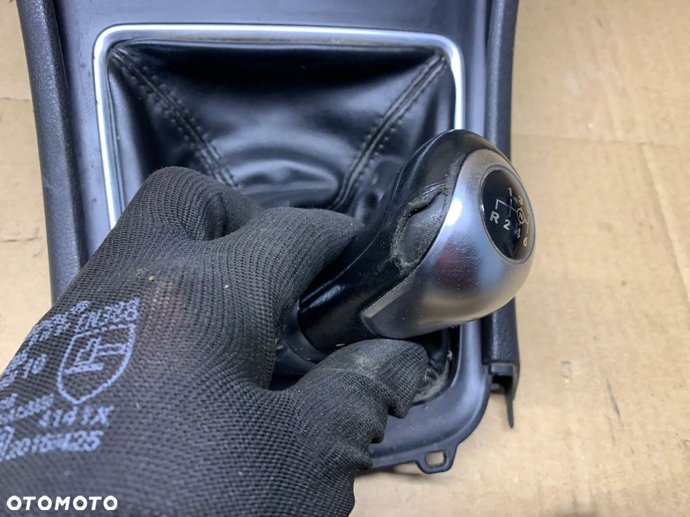 Tunel środkowy osłona tunelu popielniczka Mercedes CLA 117 A1768100179 A1766807100 - 3