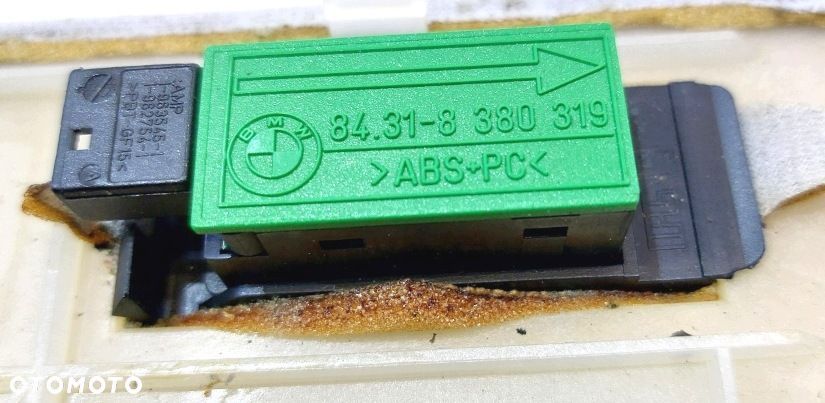 osłona zaślepka podsufitki pod szyberdach mikrofon bmw 5 e39 8150974 - 4