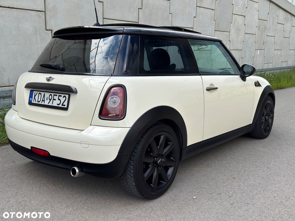 MINI Cooper D - 4