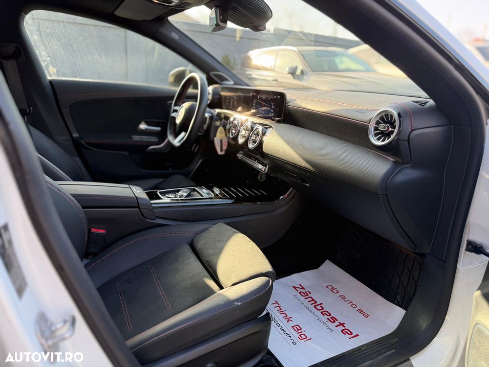 Mercedes-Benz CLA - 21