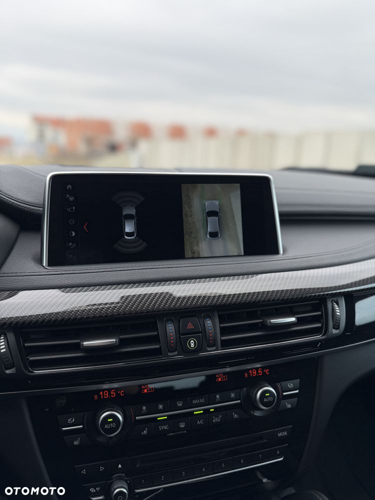 BMW X6 xDrive40d - 17
