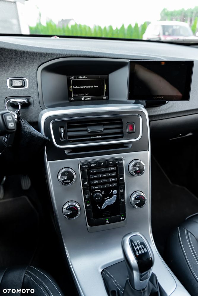Volvo V60 D2 Kinetic - 31