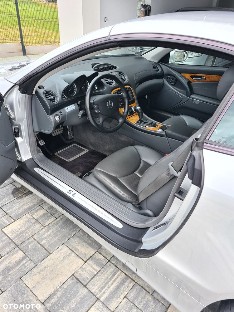 Mercedes-Benz SL - 15