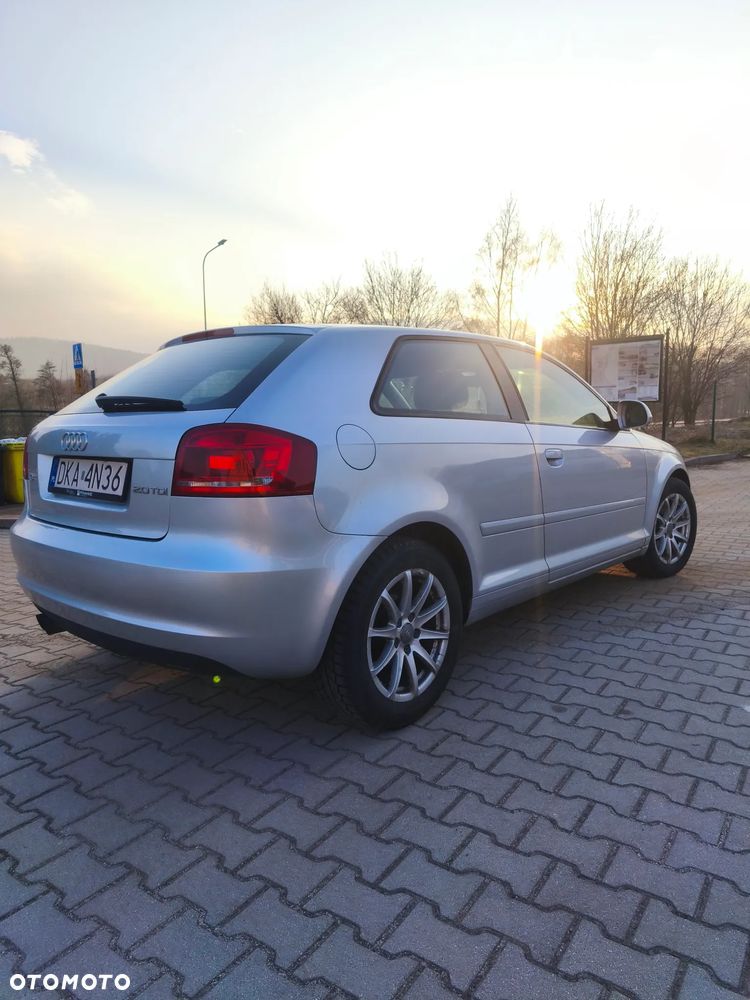 Audi A3 3-drzwiowe 2.0 TDI Ambiente - 5