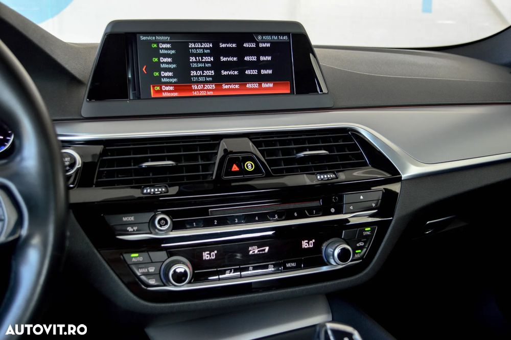 BMW Seria 5 520d AT - 24