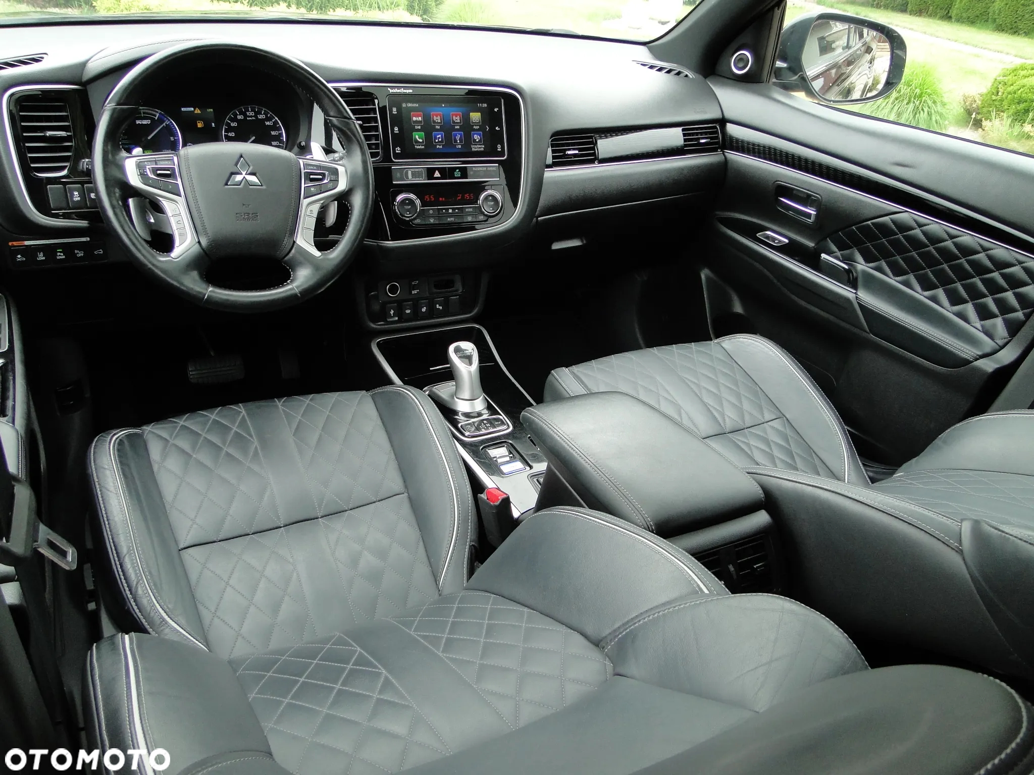 Mitsubishi Outlander PHEV Intense + - 23