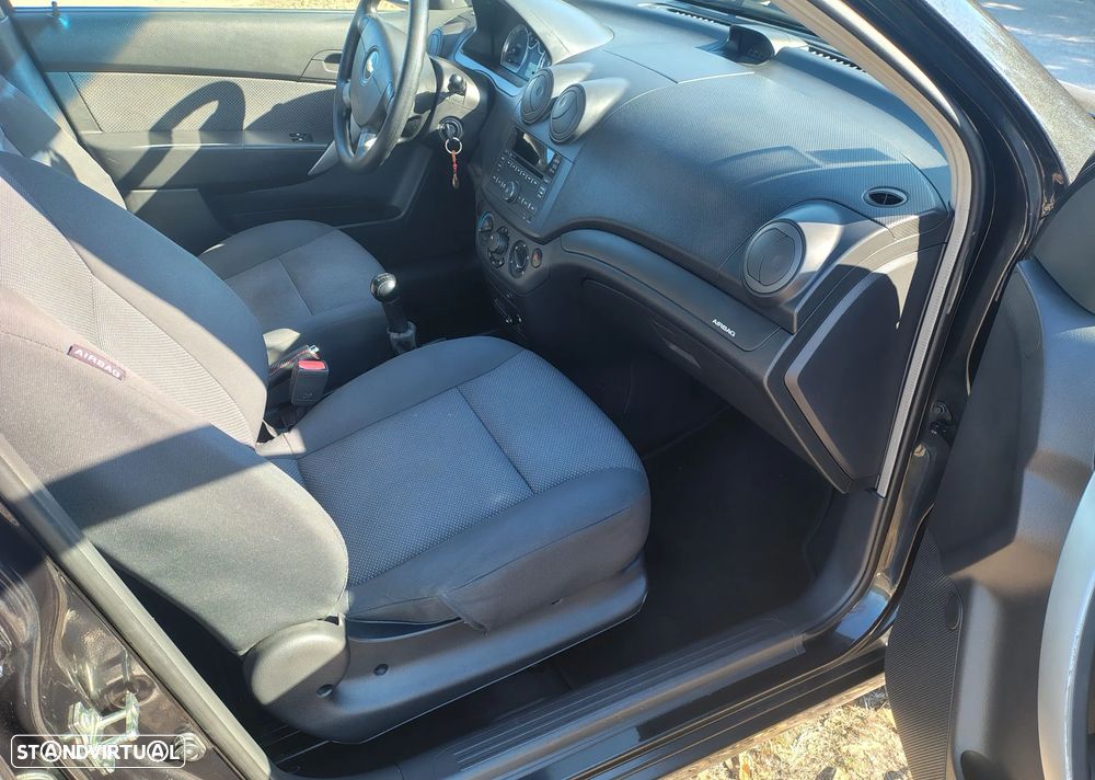 Chevrolet Aveo - 8