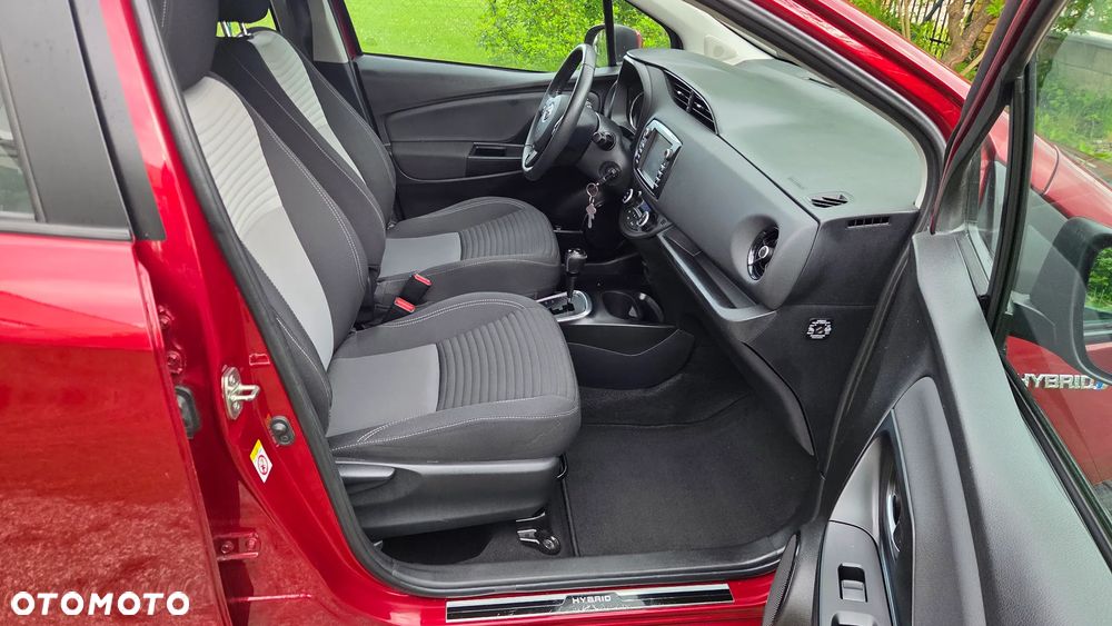 Toyota Yaris Hybrid 100 Premium EU6 - 11