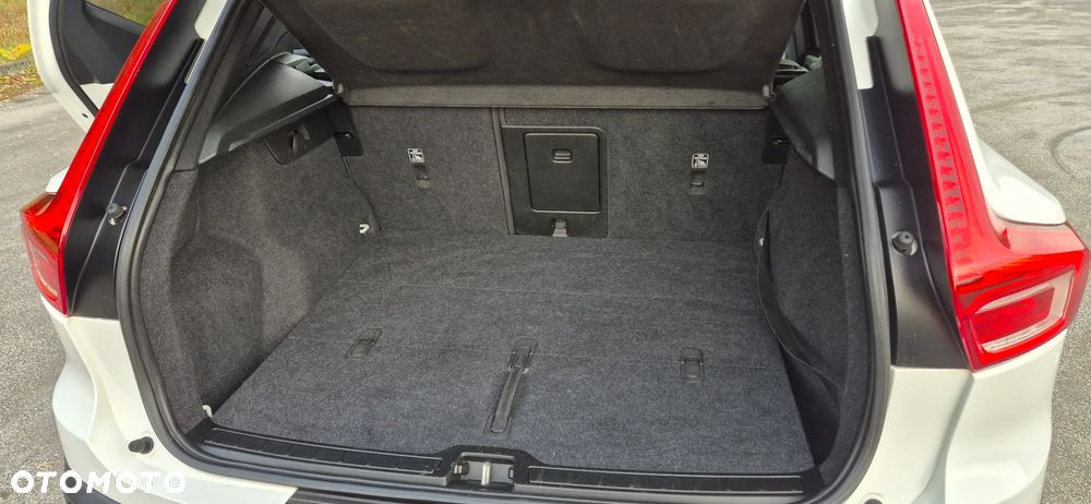 Volvo XC 40 T4 Momentum - 29
