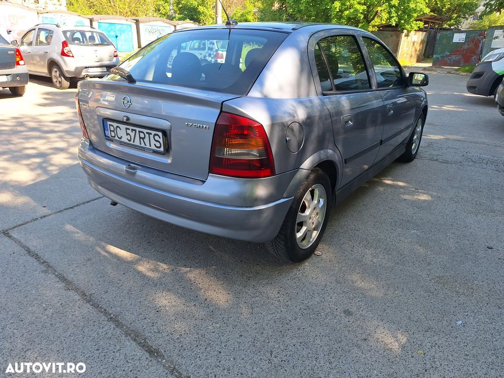 Opel Astra - 8