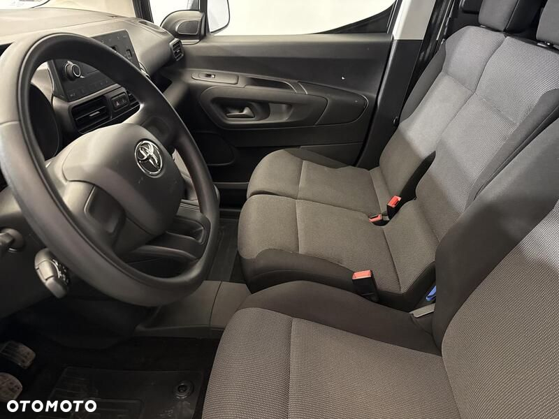Toyota Proace City - 11