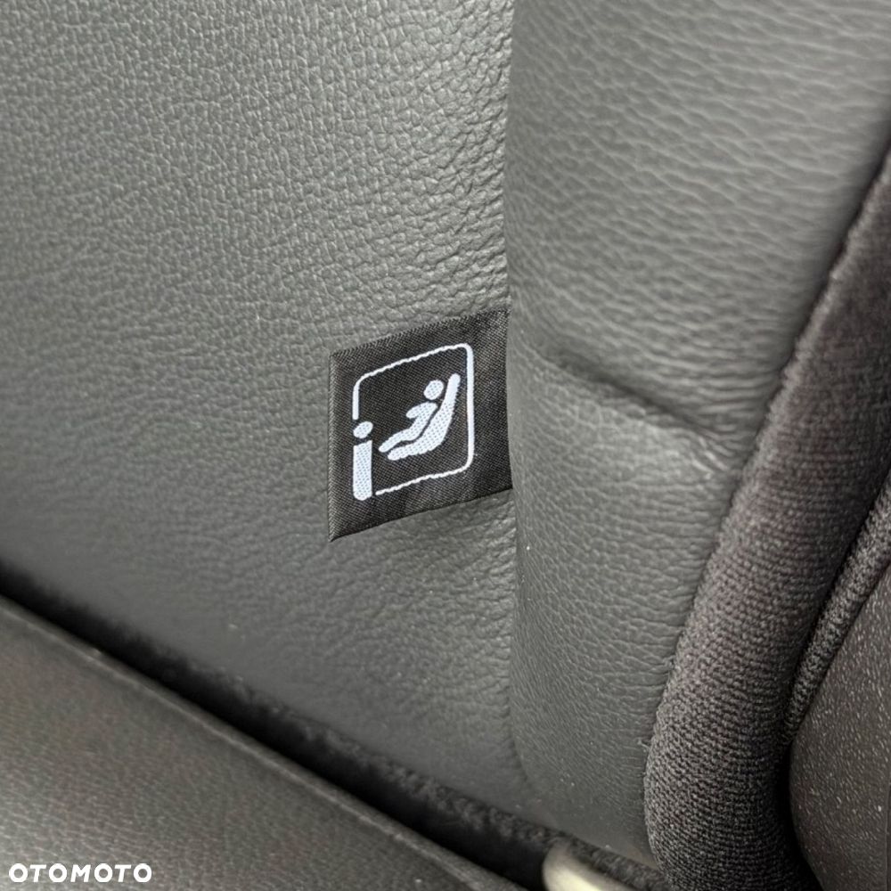 Ford Kuga - 36