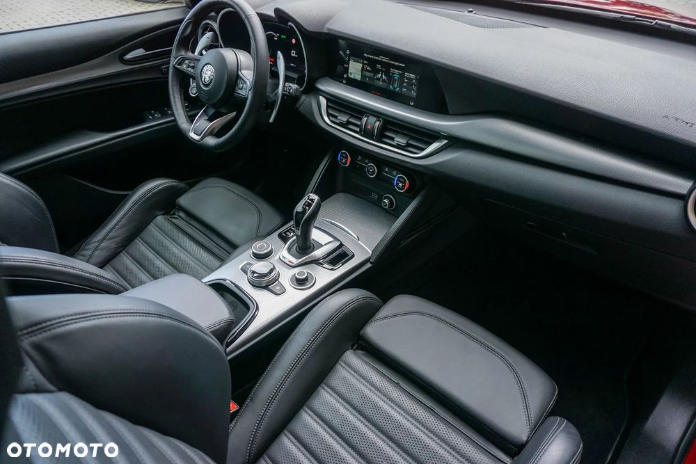 Alfa Romeo Stelvio 2.0 Turbo Veloce Q4 - 35