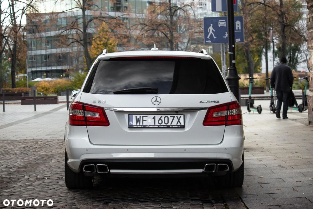 Mercedes-Benz Klasa E 63 AMG - 31