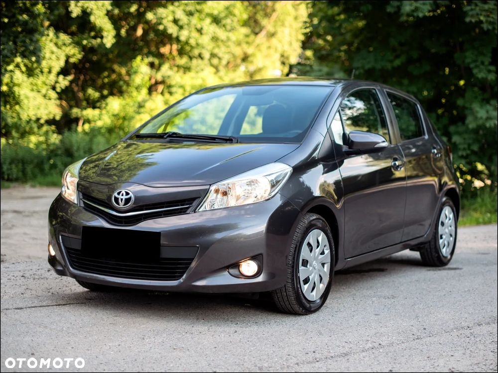 Toyota Yaris - 12