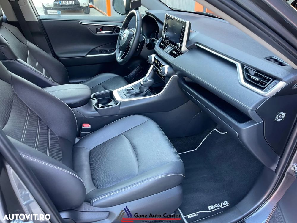 Toyota RAV4 2.5 Hybrid VVT-iE 4x4 Luxury - 13