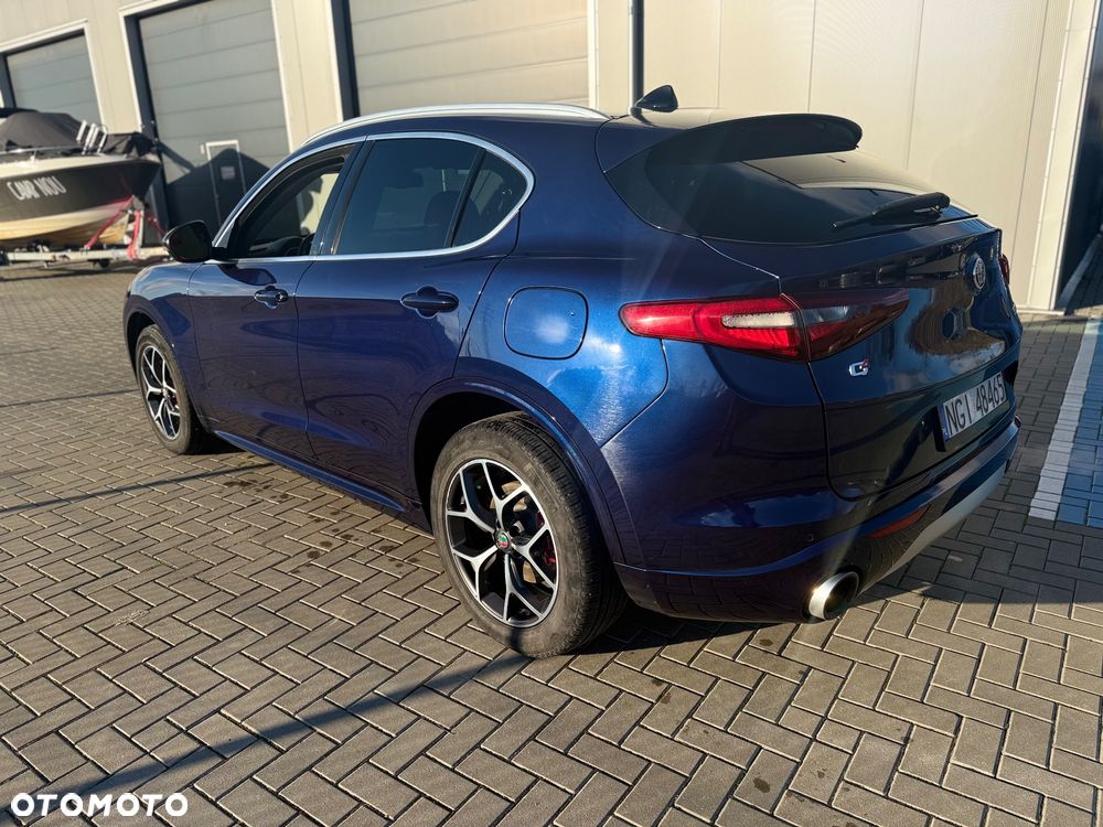 Alfa Romeo Stelvio - 6