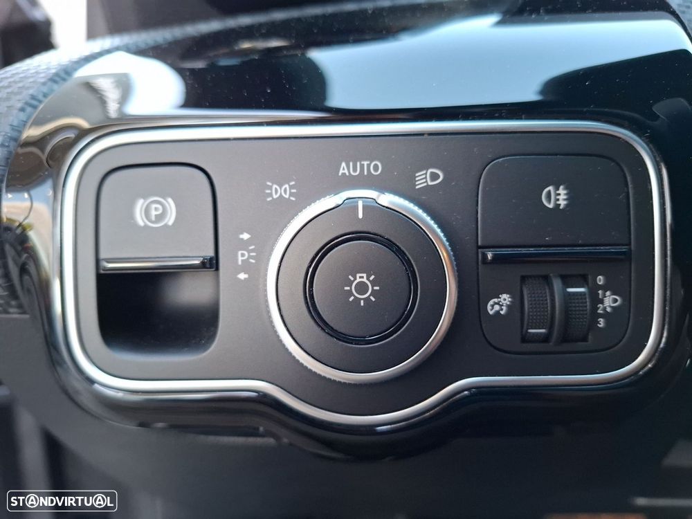 Mercedes-Benz A 250 e - 20