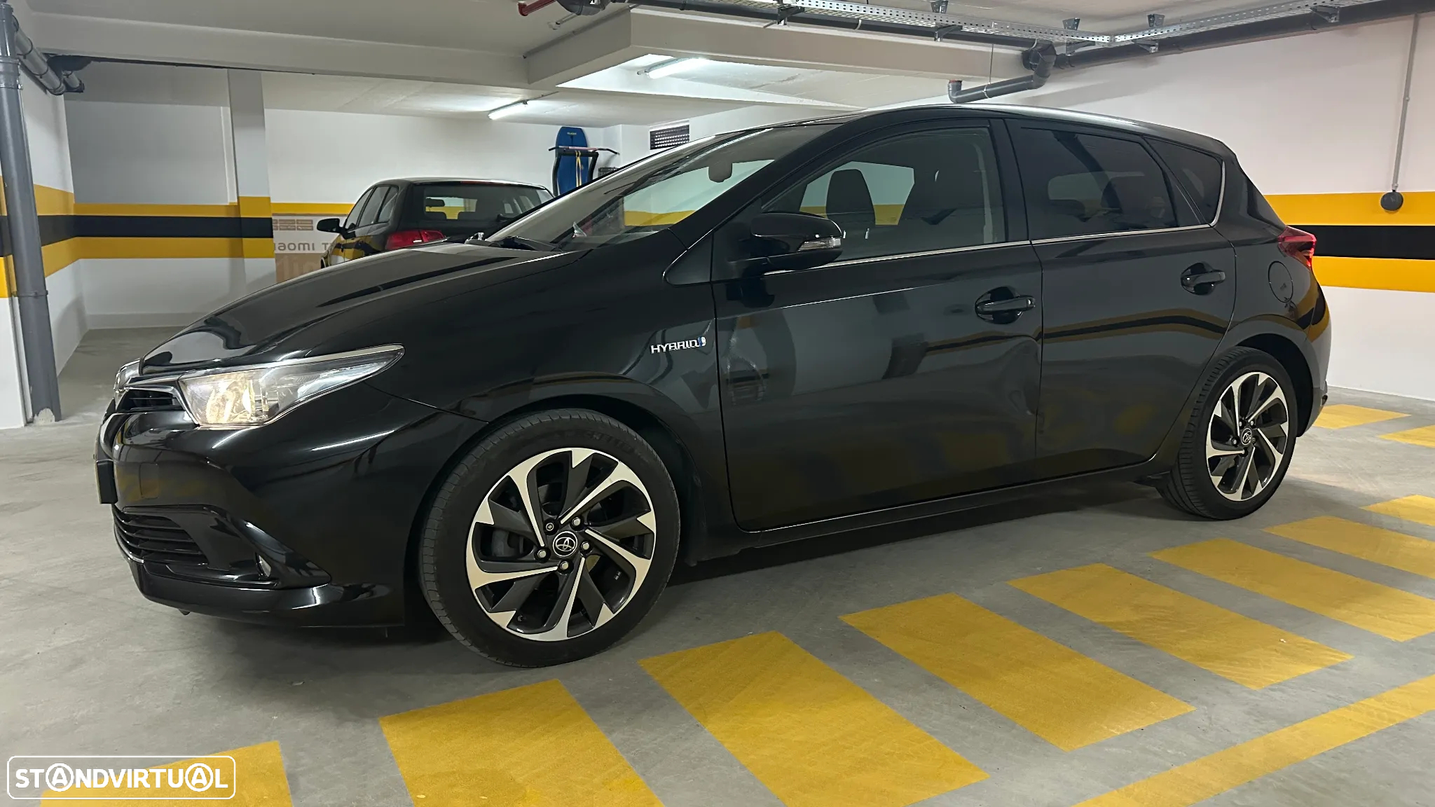 Toyota Auris 1.8 HSD Sport - 3