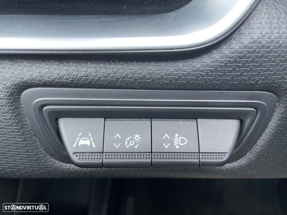 Renault Clio 1.0 TCe Techno - 17