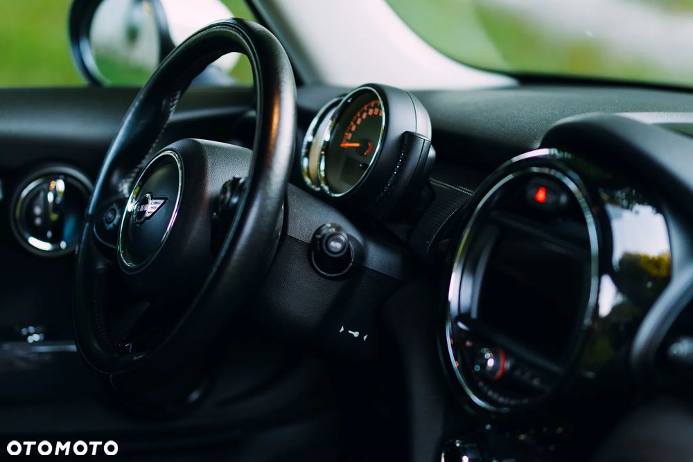 MINI ONE - 7