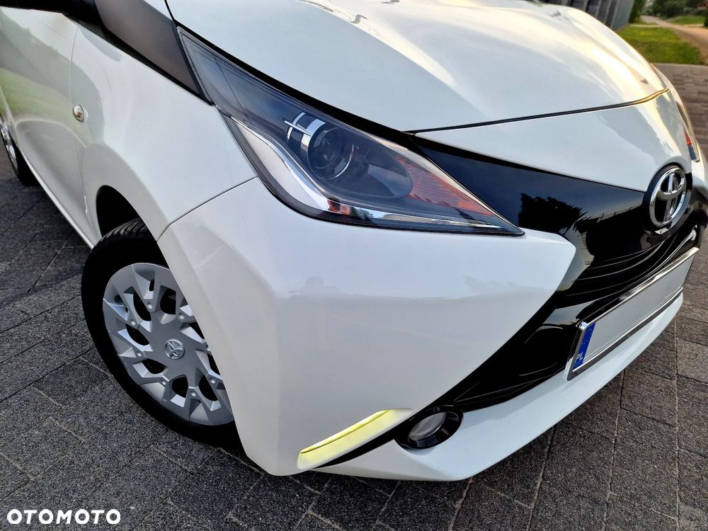 Toyota Aygo x-play - 27