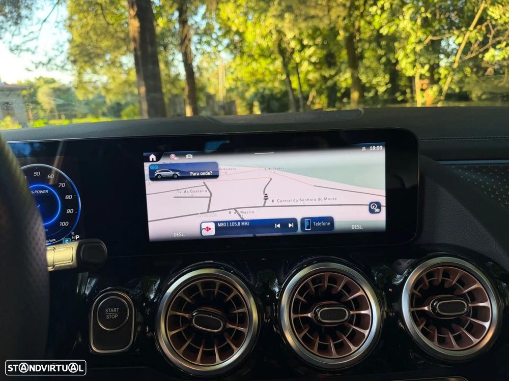 Mercedes-Benz EQA 300 4Matic AMG Line - 19