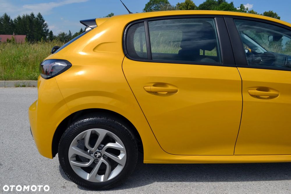 Peugeot 208 - 7