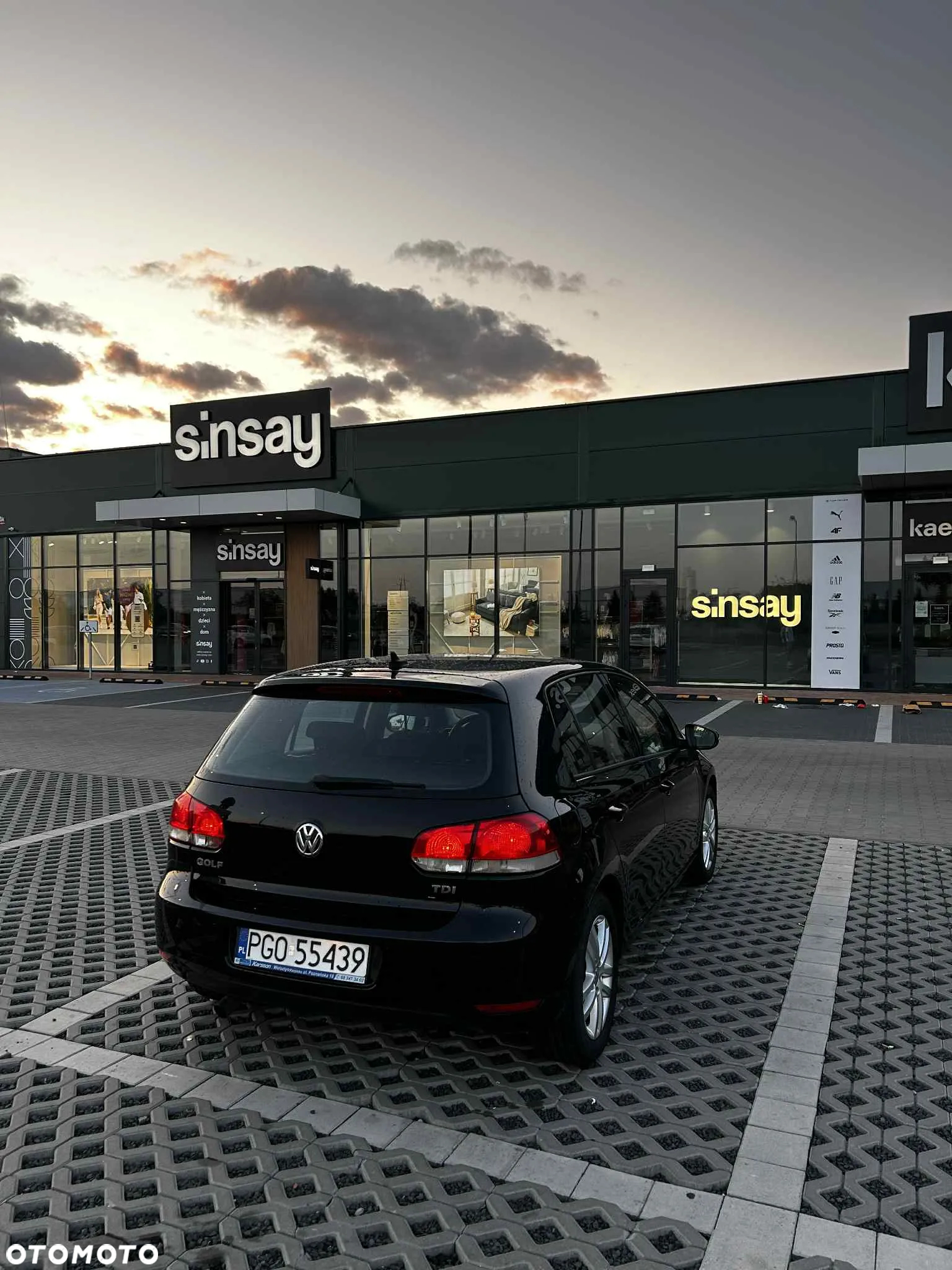 Volkswagen Golf VI 1.6 TDI Comfortline - 3