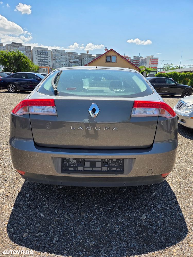 Renault Laguna dCi 110 FAP Emotion - 13