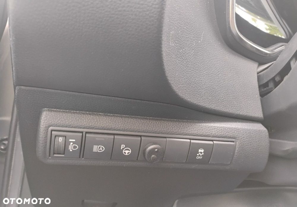 Toyota Corolla - 12