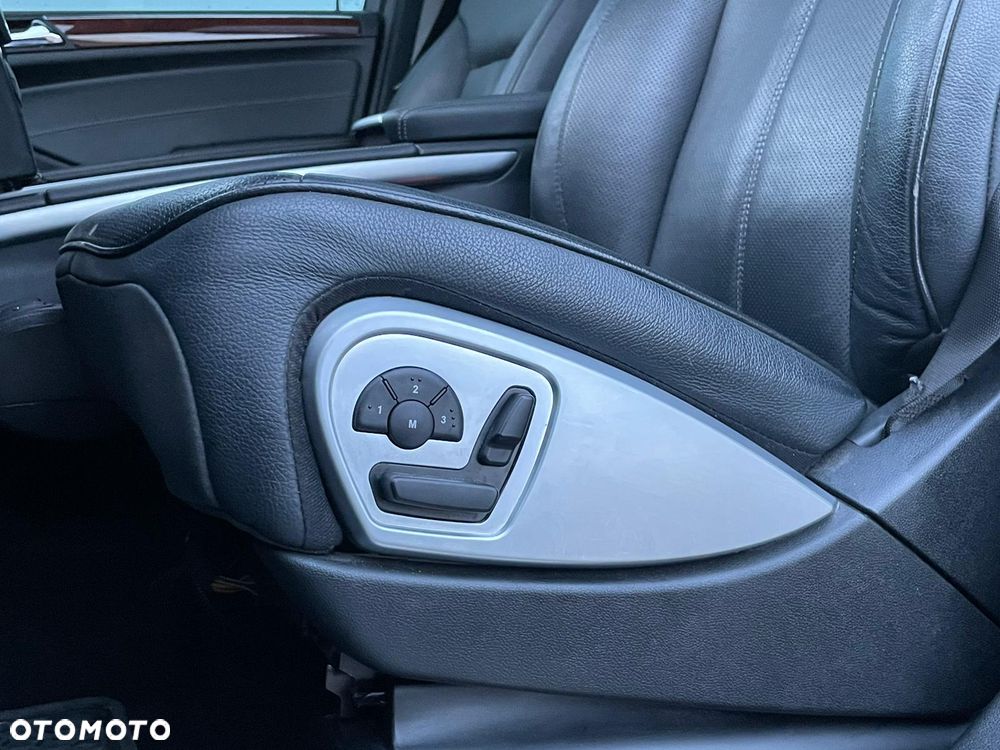 Mercedes-Benz GL 500 4Matic 7G-TRONIC Grand Edition - 16