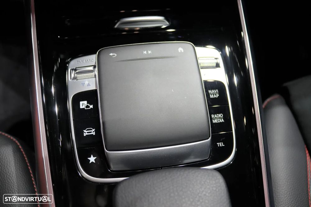 Mercedes-Benz GLB 200 AMG Line - 44