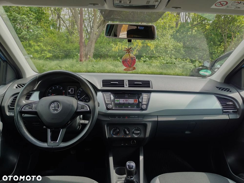 Skoda Fabia 1.2 TSI Cool Edition Red & Grey - 19