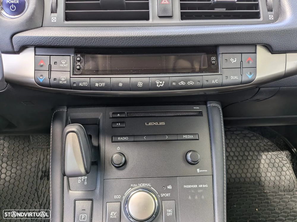 Lexus CT 200h Executive+ - 18