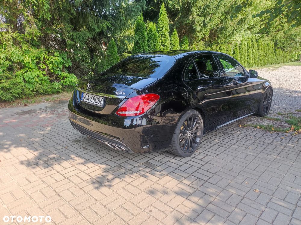 Mercedes-Benz Klasa C AMG 43 4Matic 9G-TRONIC - 3