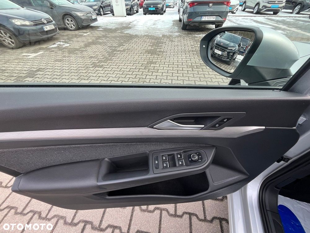Volkswagen Golf - 14