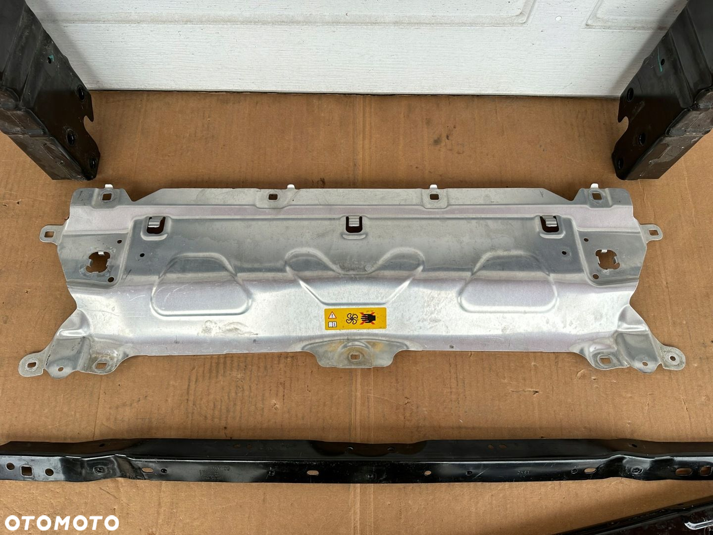 Bmw g08 ix3 lift 21- belka wzmocnienie zaluzja blacha oryginal demontaz - 10