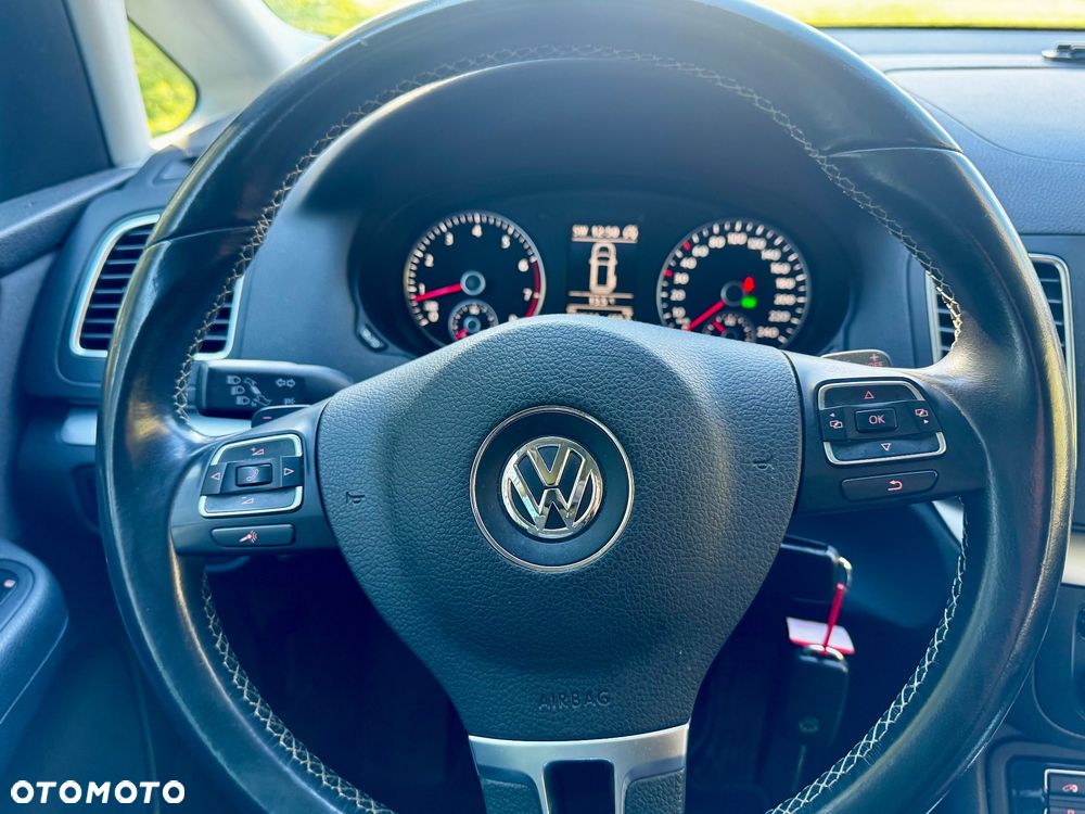 Volkswagen Sharan - 13