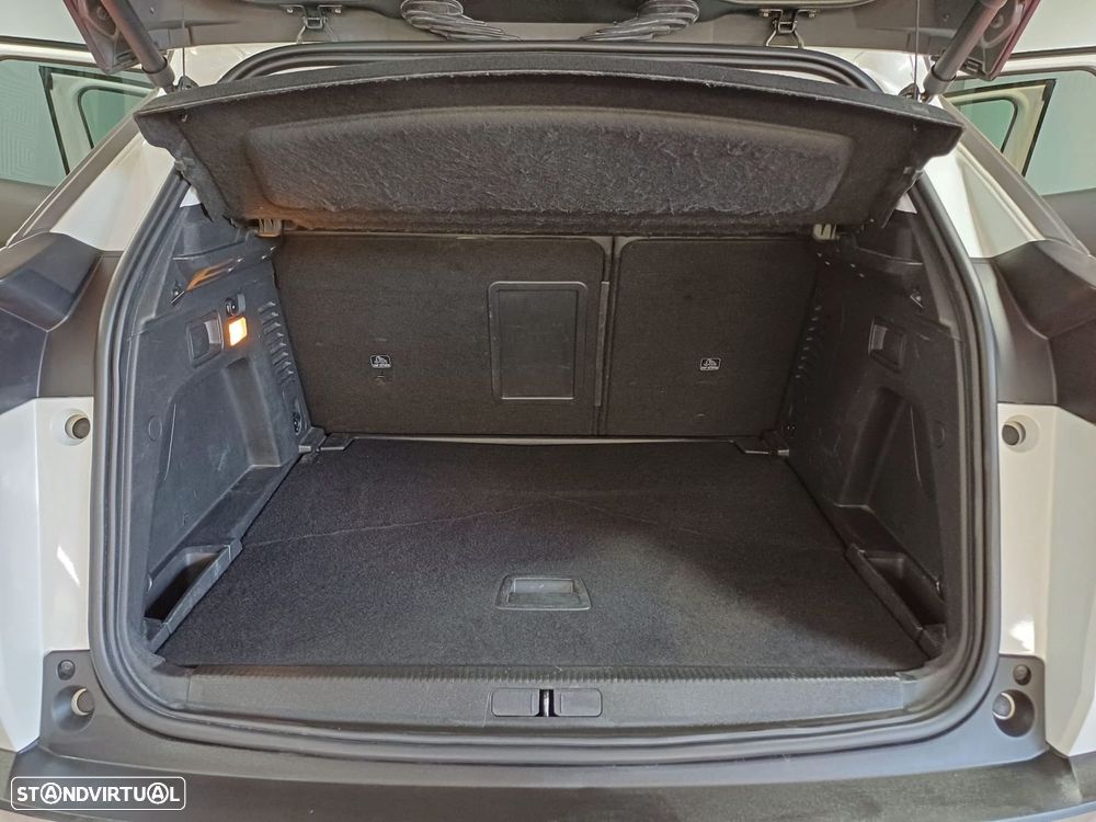 Peugeot 3008 1.6 BlueHDi Allure EAT6 - 22