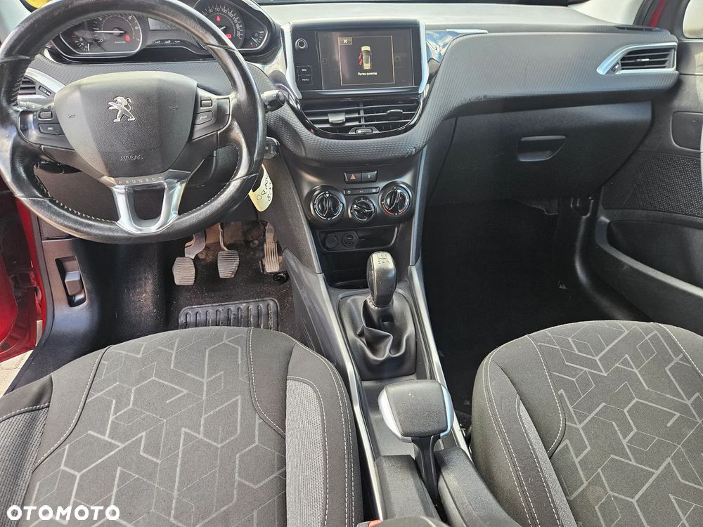 Peugeot 2008 1.2 Pure Tech Active - 11