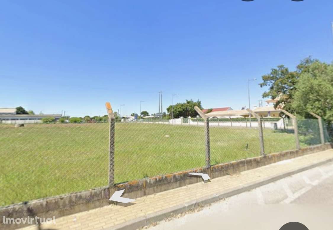 Arrenda-se Terreno perto do Continente e Aldi - Grande imagem: 3/7