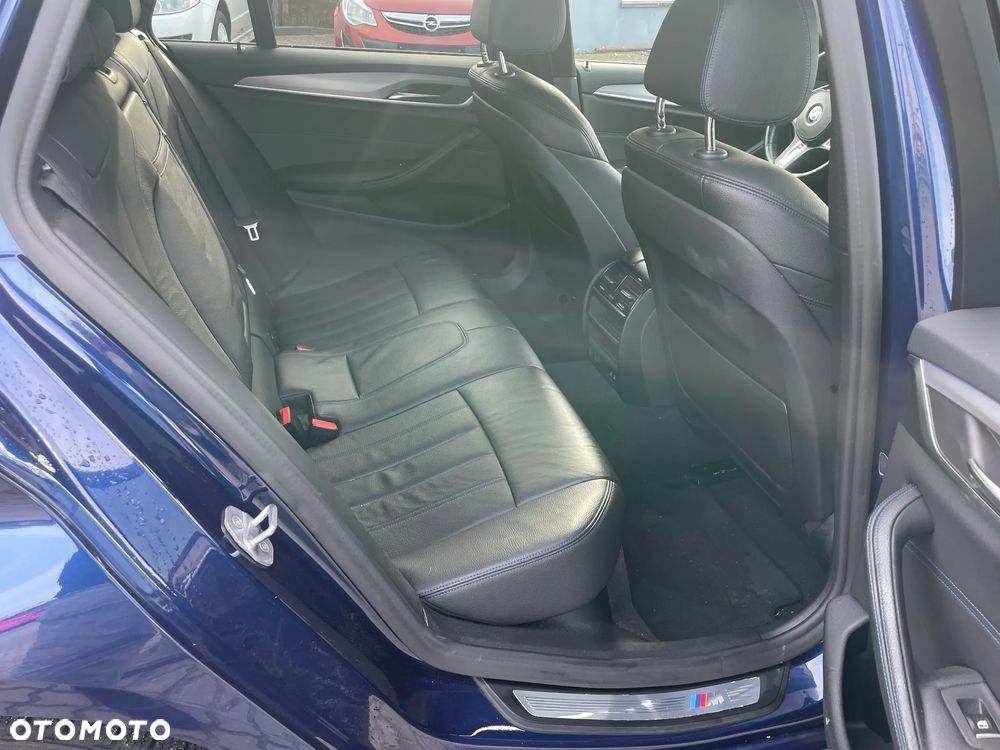 BMW Seria 5 530d xDrive M Sport sport - 26