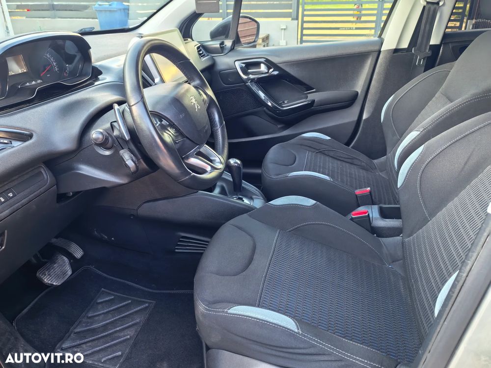 Peugeot 208 1.4 HDi FAP STT Active - 8