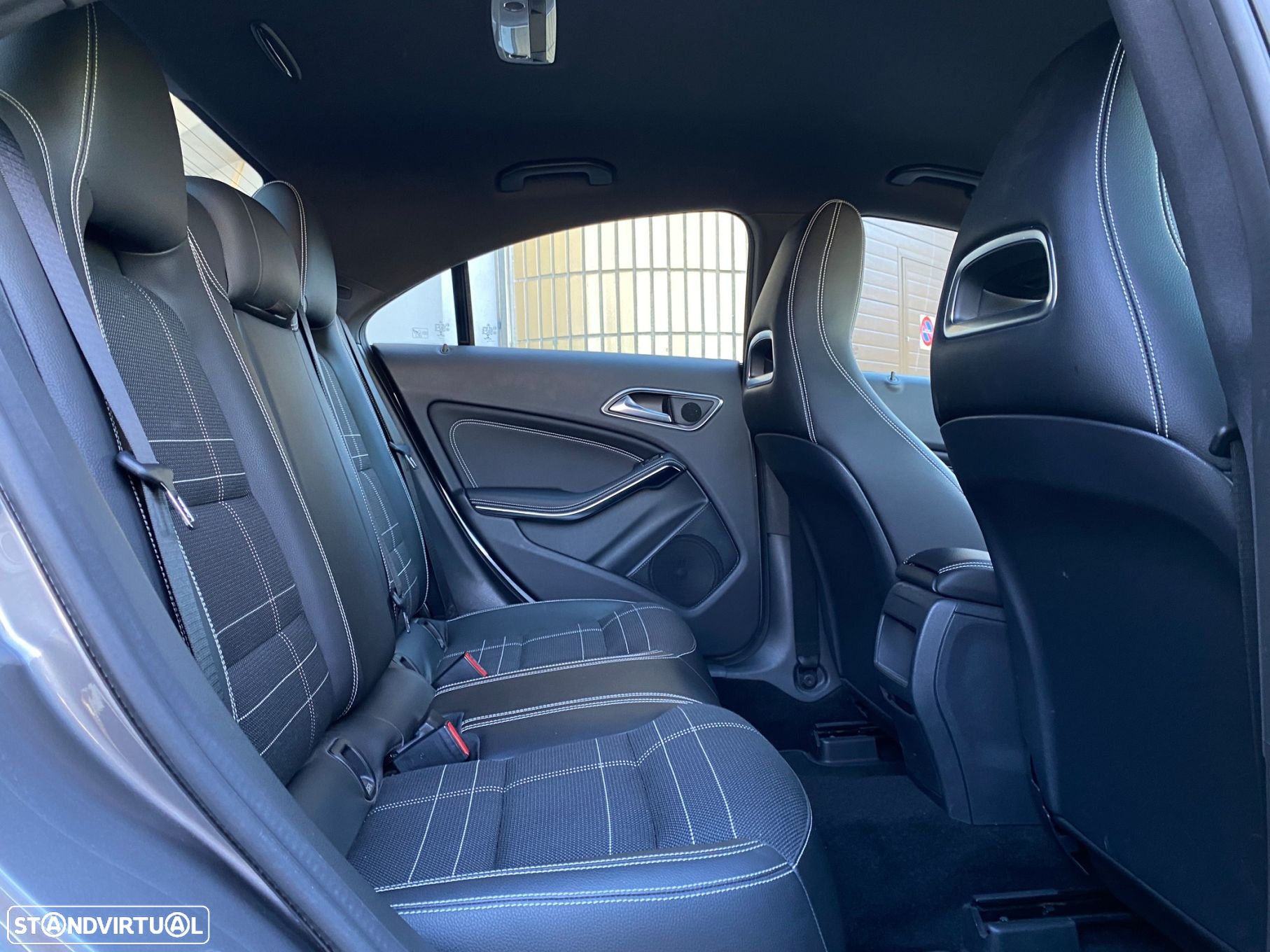 Mercedes-Benz CLA 180 CDi Urban - 11