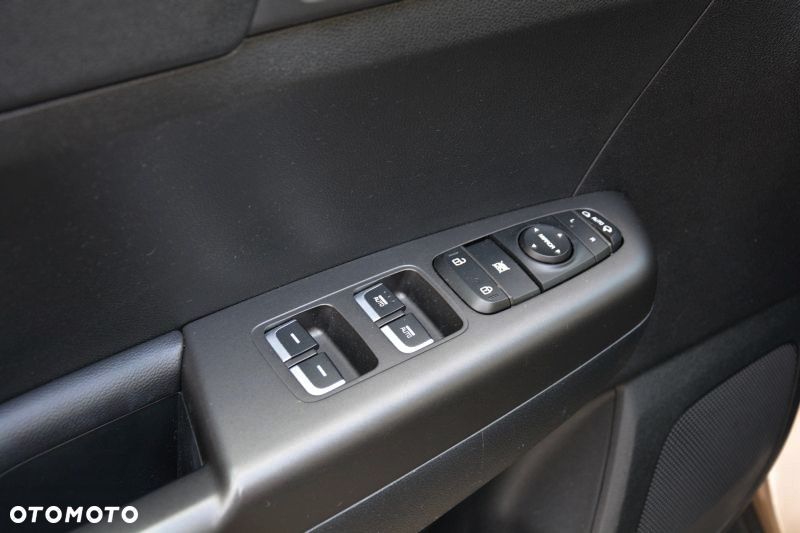 Kia Sportage 1.6 T-GDI 2WD Vision - 18