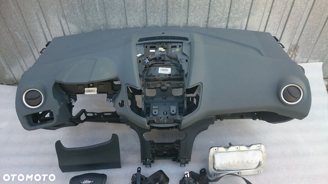 FORD FIESTA MK7 KONSOLA PULPIT AIRBAG DESKA PASY - 2