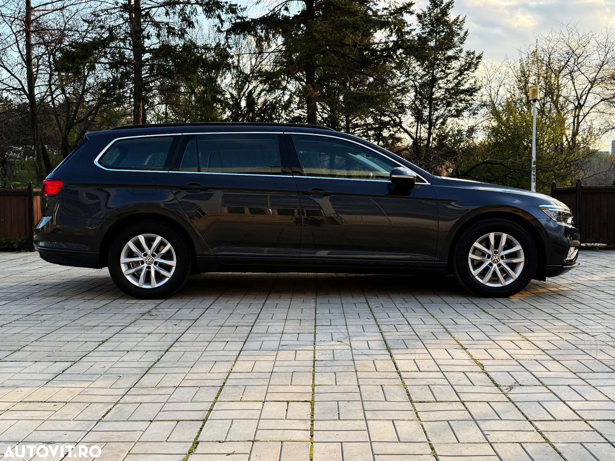 Volkswagen Passat 2.0 TDI SCR Business - 11
