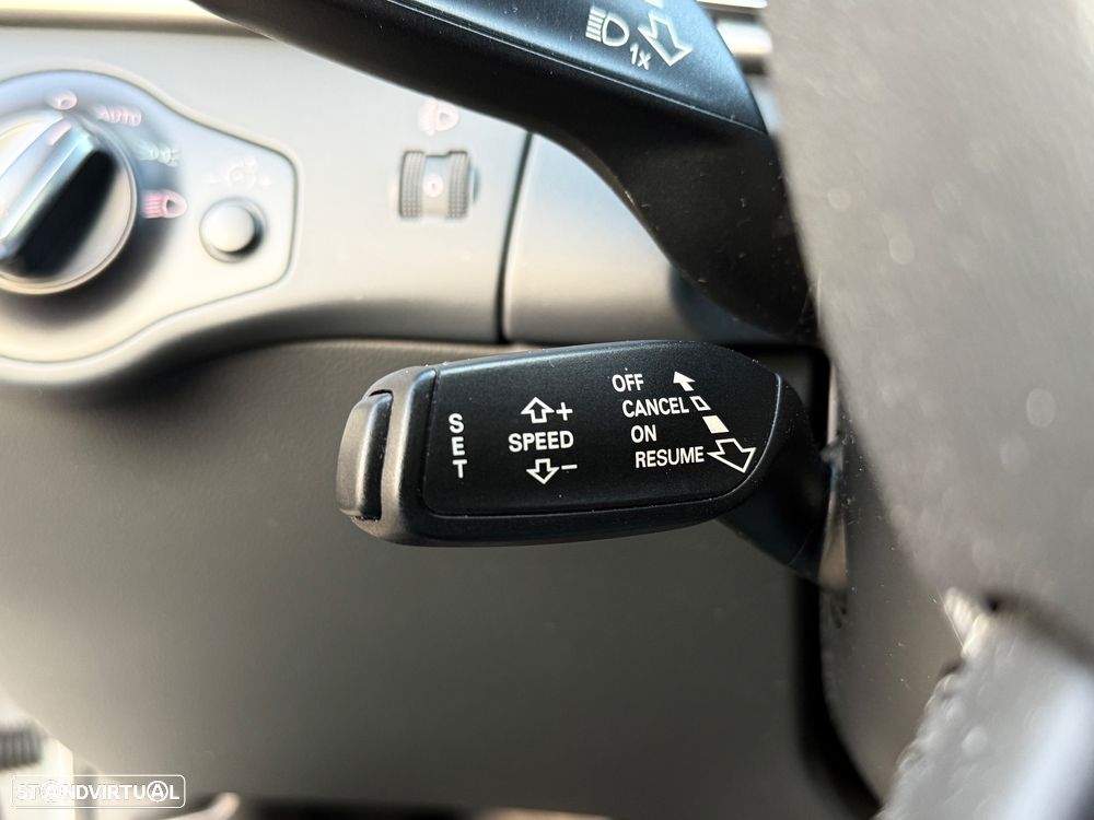 Audi A4 Avant 2.0 TDI Business Line Sport - 22