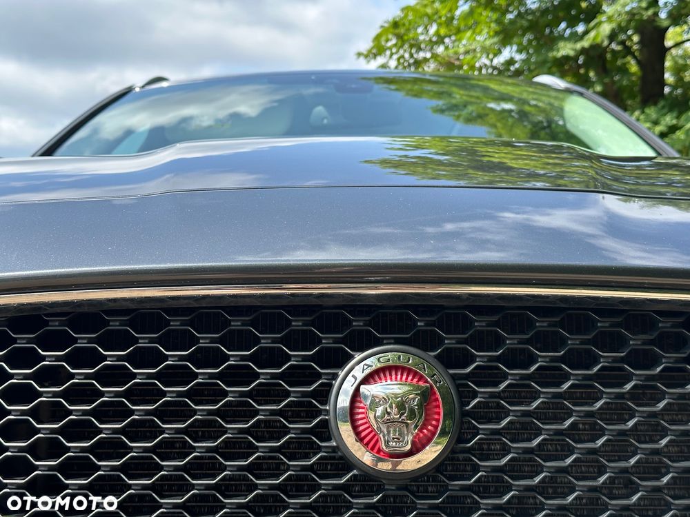 Jaguar F-Pace 2.0 i4D AWD Prestige - 12